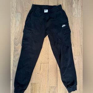 Boys Nike sweatpants. Youth Large. Black.